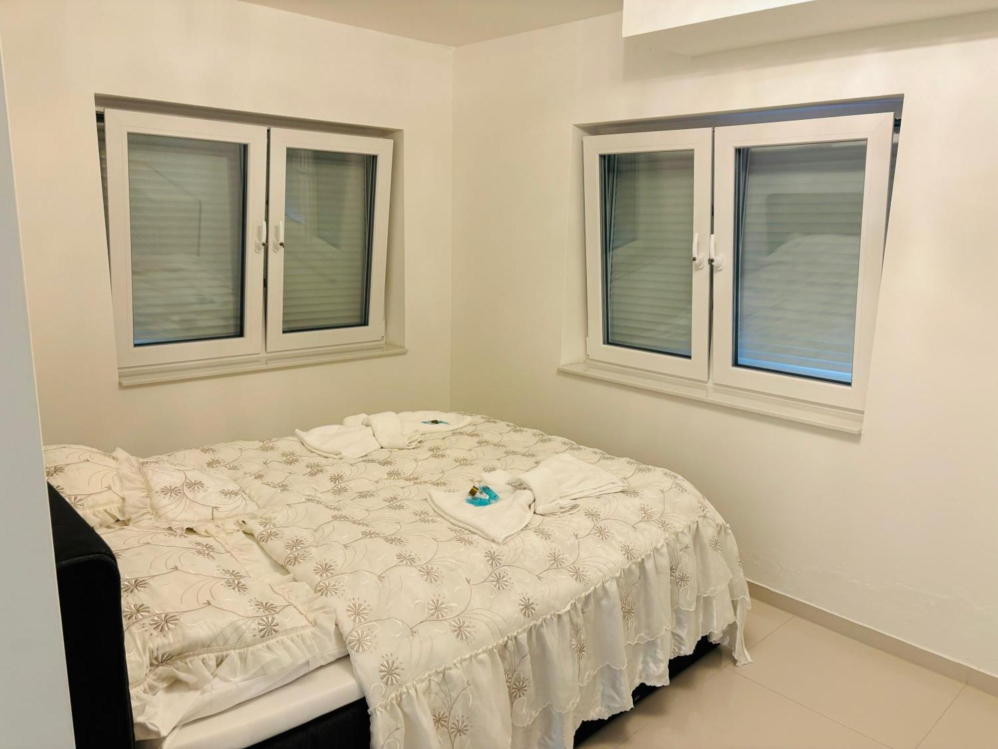 Modern Living In Hamburg-Wandsbek Self Check-In 2X Schlafzimmer 1X Schlafsofa Eksteriør bilde