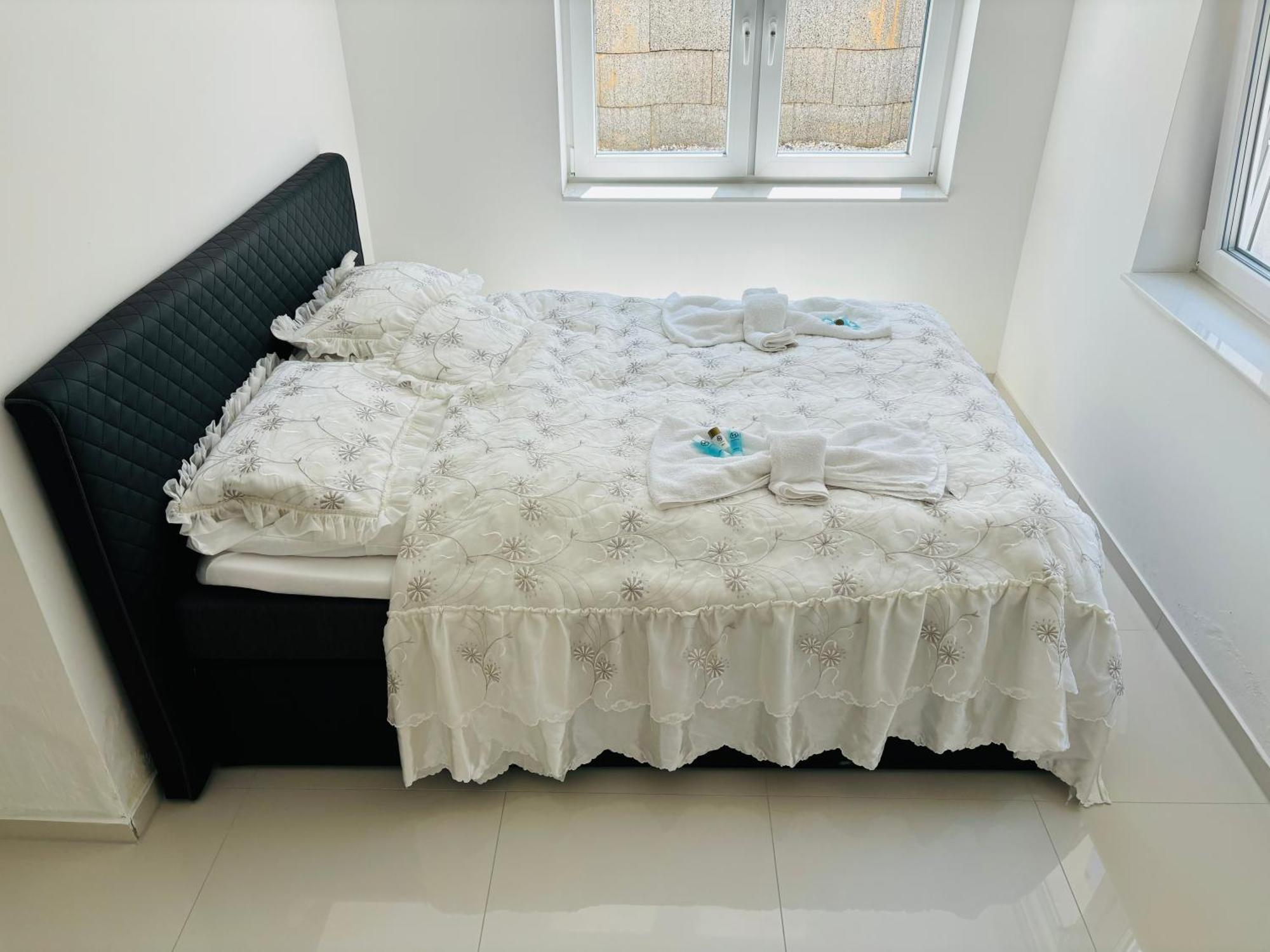 Modern Living In Hamburg-Wandsbek Self Check-In 2X Schlafzimmer 1X Schlafsofa Eksteriør bilde